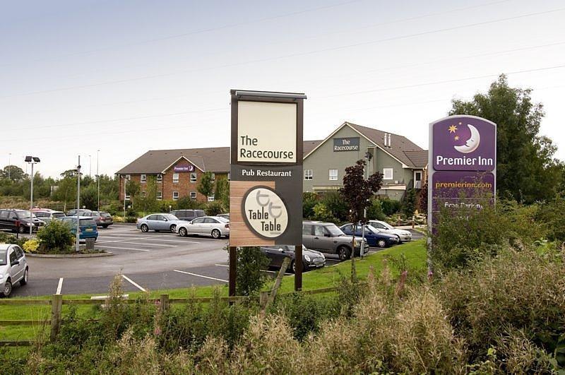 Premier Inn 우토제터 외부 사진